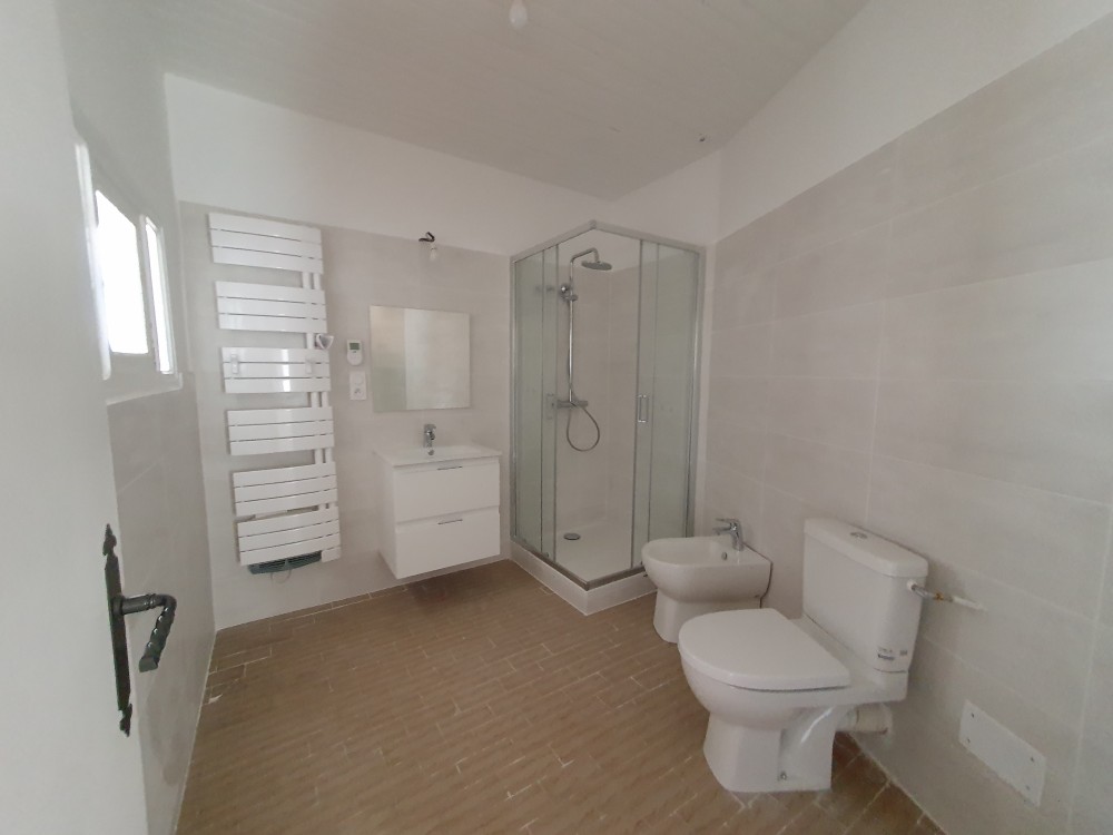 Maison Roussillon (84220)