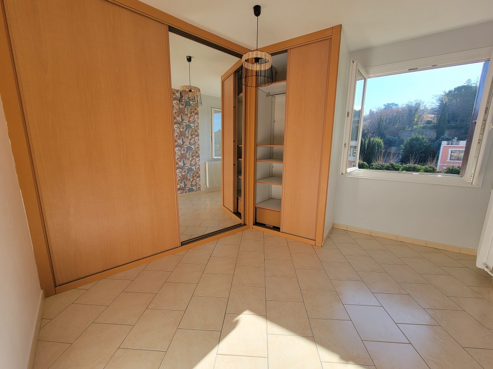 Appartement T4 Apt (84400)