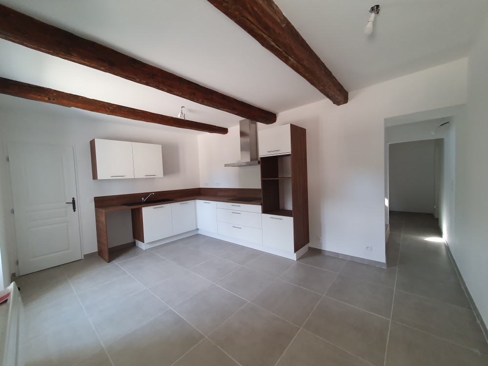 Maison Roussillon (84220)