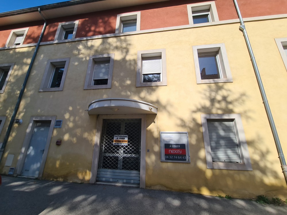 Locaux Professionnels Apt (84400)
