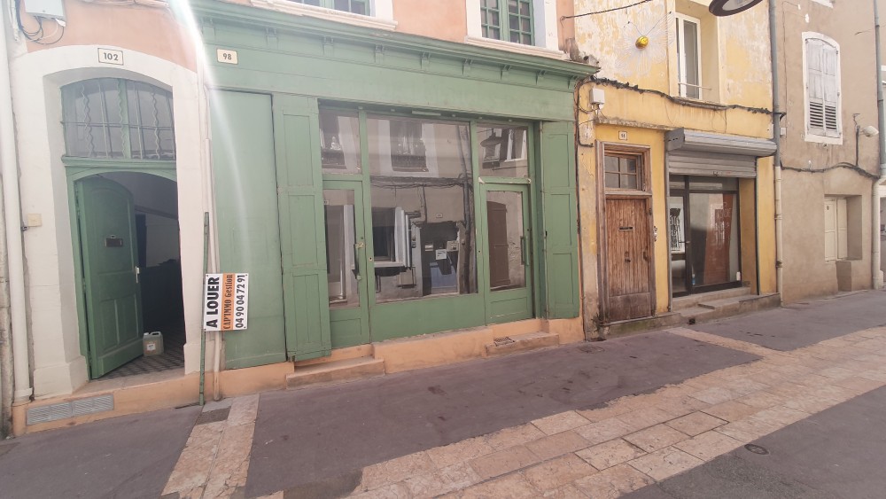 Locaux Professionnels Apt (84400)